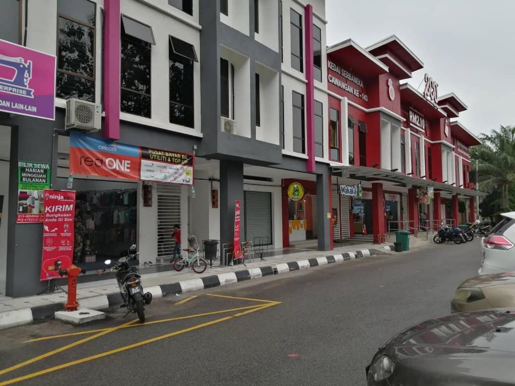 World Kids Fantasy Hotel Lumut Eksteriør billede